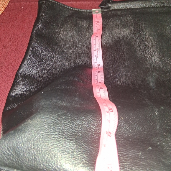 Anna Paola Black Leather Tote Bag - Picture 6 of 7